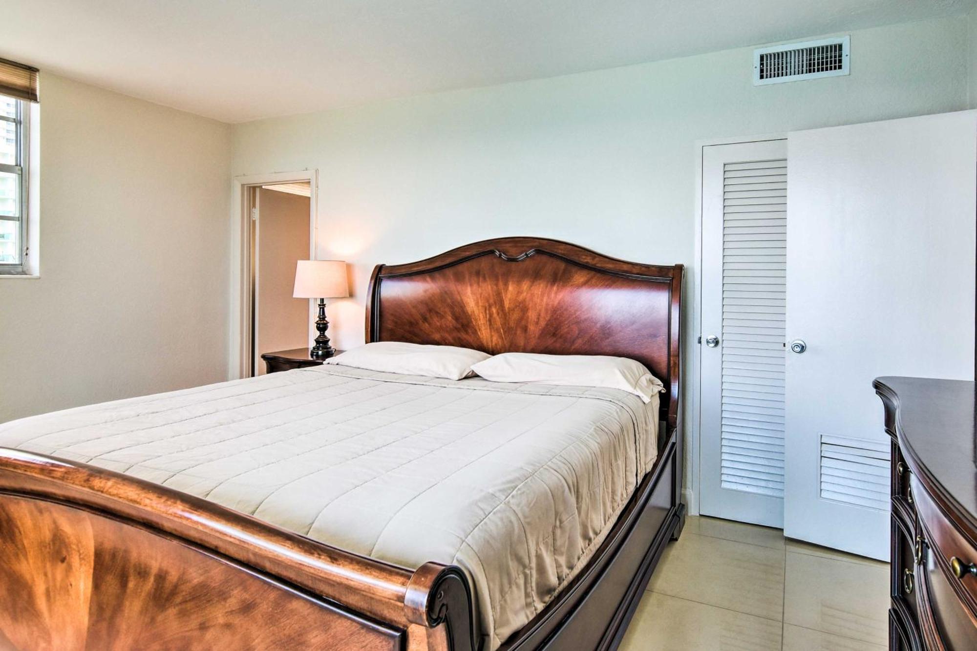Hollywood Beachfront Condo With Resort Amenities! Exterior photo