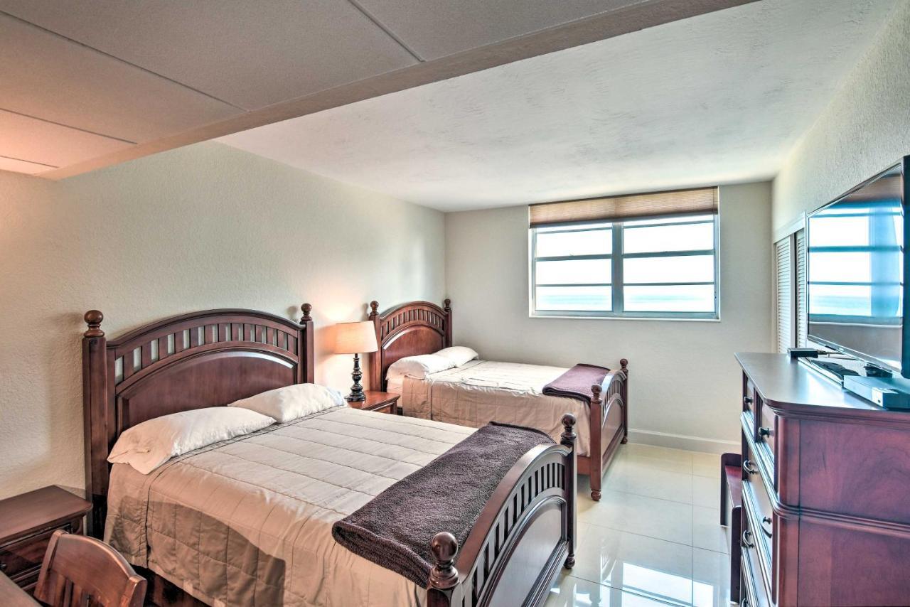 Hollywood Beachfront Condo With Resort Amenities! Exterior photo